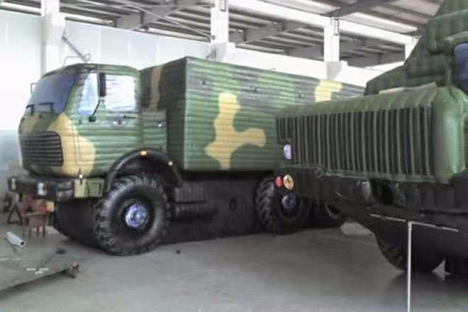 南陵大型军事车